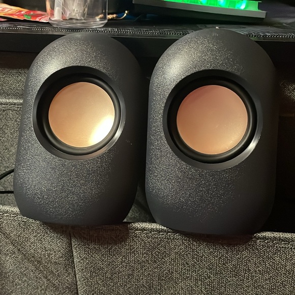 Speakers - Picture 2 of 10